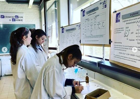 06|02 Et 13|02Labo De Chimie à Experimentarium De L’ULB